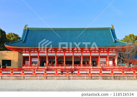 [Kyoto Prefecture] Heian Shrine (Outer Worship Hall) on a clear day 118516534