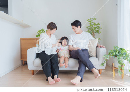 面帶微笑的家庭 118518054