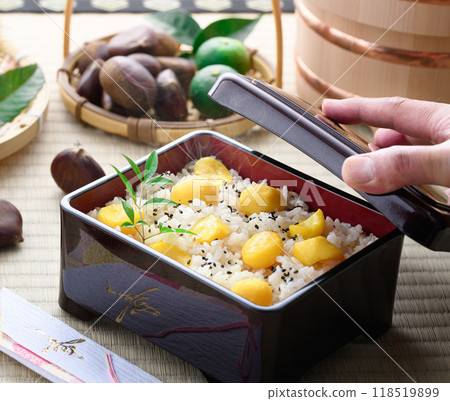 Taste of Autumn Chestnut rice in a bento box 118519899