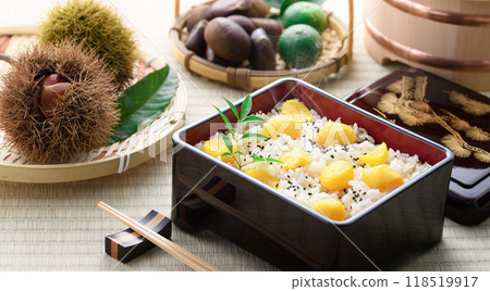 Taste of Autumn Chestnut rice in a bento box 118519917