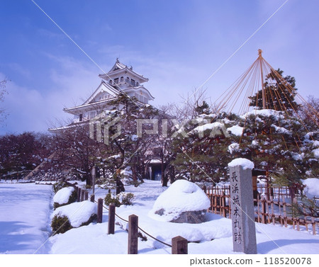 Snow scene at "Nagahama Castle" Snow scene at "Nagahama Castle" 118520078
