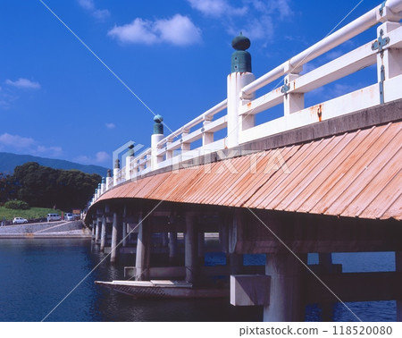 "Seta no Karahashi" / One of Japan's Three Most Famous Bridges 118520080
