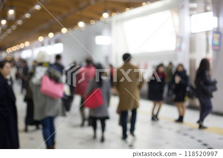 表達車站內通勤者的模糊 表達車站內通勤者的模糊 118520997