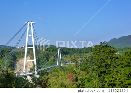 Kokonoe "dream" large suspension bridge Kokonoe "dream" large suspension bridge 118521254