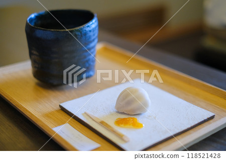 Matcha and Japanese sweets set Autumn Hozuki 118521428