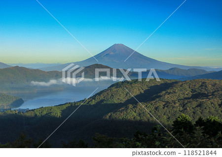 View of Mt.Fuji in autumn from Mt. Hakone, Hakone-cho, Kanagawa 118521844