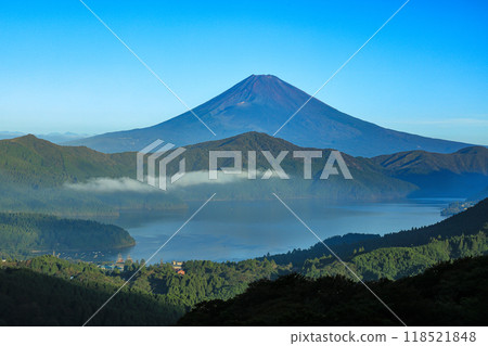 從神奈川縣箱根町箱根山看秋天的富士山 118521848