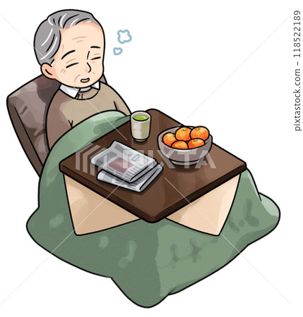老人在被爐裡打瞌睡 118522189
