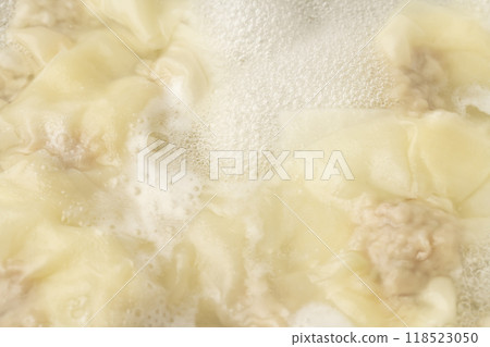 Wonton: Boil wonton in a pot 118523050