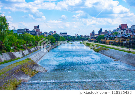 【京都風景】沿著鴨川散步(從七條大橋到三條大橋) 【京都風景】沿著鴨川散步(從七條大橋到三條大橋) 118525423