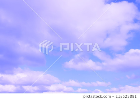 白雲在藍天蔓延(背景素材) 白雲在藍天蔓延(背景素材) 118525881