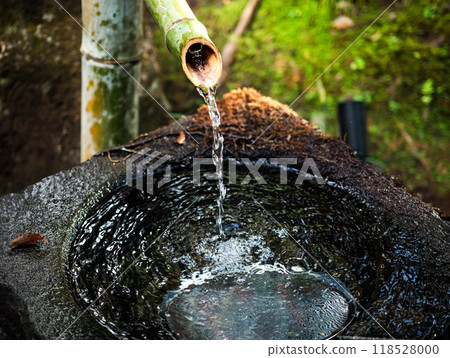 Scenery of water flowing down from the Chozuya Scenery of water flowing down from the Chozuya 118528000