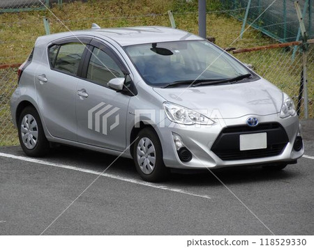 Toyota Aqua first generation Toyota Aqua first generation 118529330