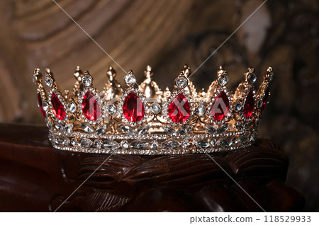 Royal crown with red ruby gemstones Royal crown with red ruby gemstones 118529933