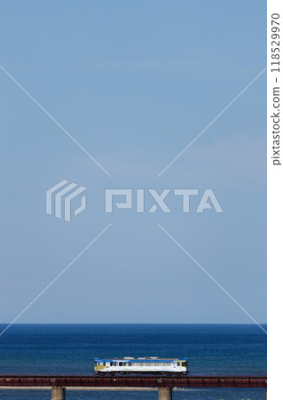 The Sea of Kyoto Train and the Sea of Kyoto 118529970