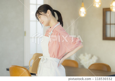 Tired apron woman Tired apron woman 118530332
