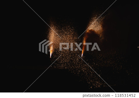 Akihayama Hongu Akiha Shrine: Hand-held fireworks blazing into the darkness at the votive fireworks festival (Shizuoka Prefecture) 118531452