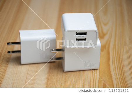 USB charger with 2 ports, white, smartphone charger, power 10 w USB charger with 2 ports, white, smartphone charger, power 10 w 118531831