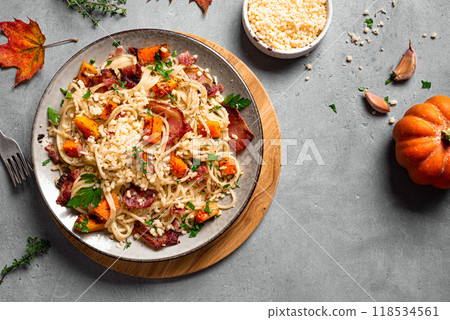 Pumpkin and Bacon spaghetti pasta, Pumpkin Carbonara Pumpkin and Bacon spaghetti pasta, Pumpkin Carbonara 118534561