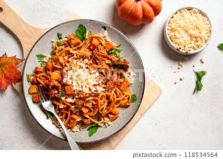 Pumpkin and Beef Bolognese Spaghetti Pasta 118534564