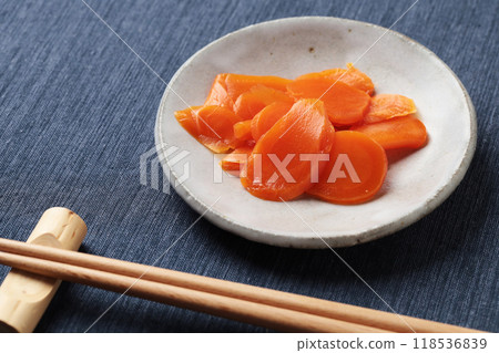 Ginger pickled in miso 118536839