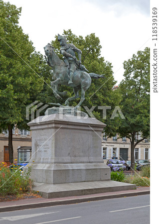 Bronze statue of Bertrand du Guesclin in Caen Bronze statue of Bertrand du Guesclin in Caen 118539169