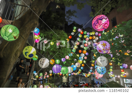 Sept 13 2024 close up paper Lanterns at Blue House, wan chai 118540102