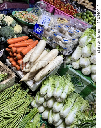 蔬菜在市場上出售 118540643