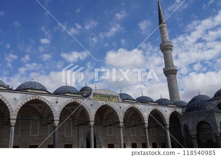 Corridor and minaret of the Blue Mosque, Istanbul, Türkiye Corridor and minaret of the Blue Mosque, Istanbul, Türkiye 118540985