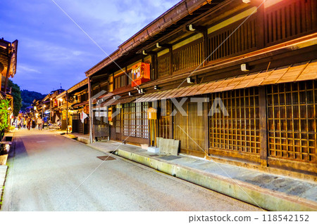 Takayama townscape at dusk 118542152