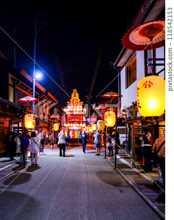 Takayama Yoi Festival float (vertical) Takayama Yoi Festival float (vertical) 118542153