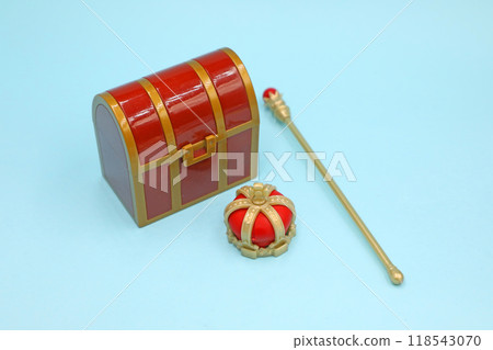 寶箱、王冠和手杖 118543070