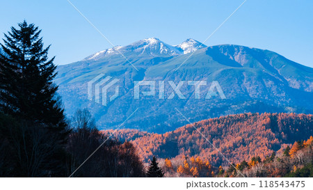 Mt. Norikura seen from Nomugi Pass (Autumn) 118543475