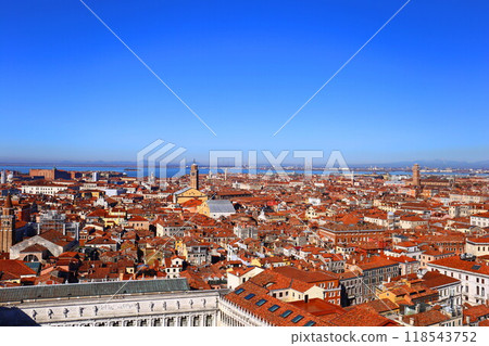 從聖馬可鐘樓俯瞰威尼斯 從聖馬可鐘樓俯瞰威尼斯 118543752