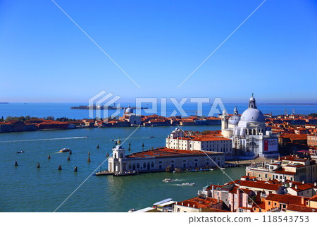 從聖馬可鐘樓看安康聖母大教堂 從聖馬可鐘樓看安康聖母大教堂 118543753