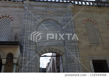 土耳其伊斯坦堡藍色清真寺庭院入口 土耳其伊斯坦堡藍色清真寺庭院入口 118544498