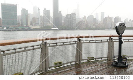 New York City waterfront skyline, Manhattan Midtown riverfront skyscrapers. Cityscape from Queens. 118550103