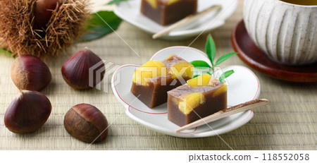 Japan's most famous Japanese sweet, yokan (steamed chestnut yokan) Japan's most famous Japanese sweet, yokan (steamed chestnut yokan) 118552058