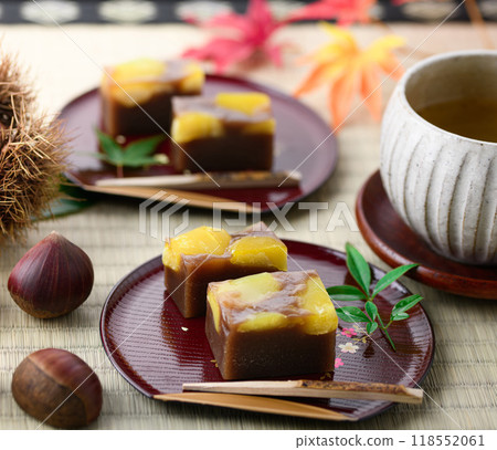 Japan's most famous Japanese sweet, yokan (steamed chestnut yokan) 118552061