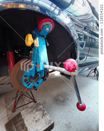 目前正在建造的傳奇跑車，採用賽車手必備的「擋泥板爪式折疊」風格 [AE86] Hachiroku 118554101