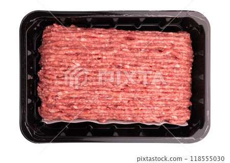 minced meat isolated on white background 118555030