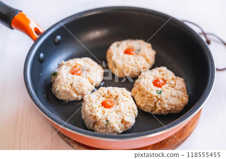 Roll the dough and bake in a frying pan Roll the dough and bake in a frying pan 118555455