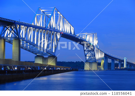 Tokyo Gate Bridge (Wakasu Park) 118556041