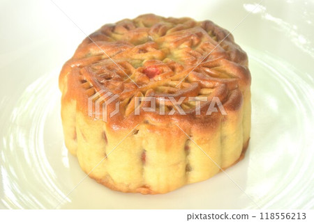 moon cake Chinese tradition dessert in festival on plate 118556213