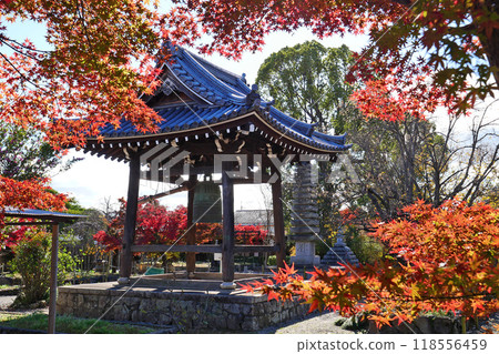Bell tower of Otokuniji Temple 118556459