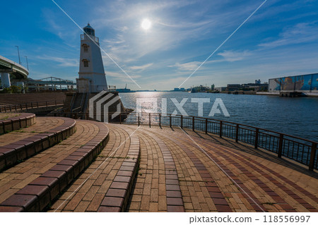 A photo of the old Sakai Lighthouse against the blue sky in Sakai Ward, Sakai City, Osaka Prefecture A photo of the old Sakai Lighthouse against the blue sky in Sakai Ward, Sakai City, Osaka Prefecture 118556997