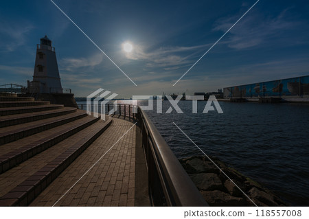 A photo of the old Sakai Lighthouse against the blue sky in Sakai Ward, Sakai City, Osaka Prefecture 118557008
