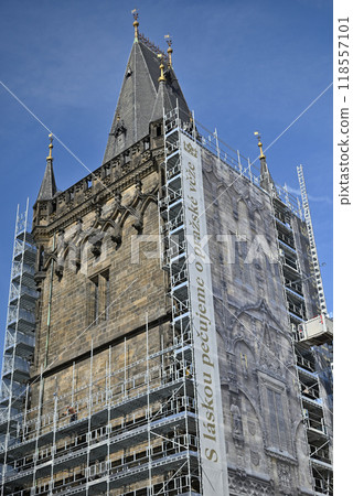 Renovation works on Powder Gate gothic tower (Prasna brana), historical landmark in Prague, Czech Republic 118557101
