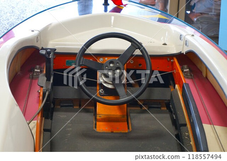 船碼頭 岡部划船比賽 118557494