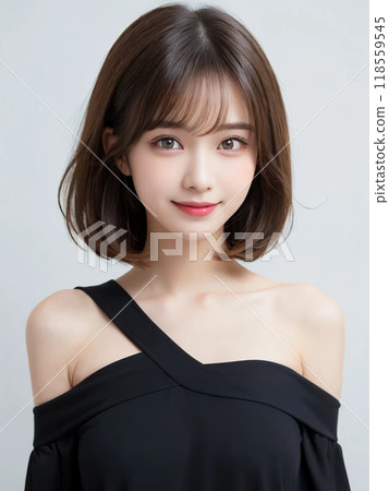 A woman smiling gently 118559545